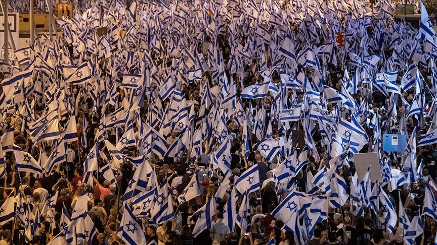 İsrailliler hükümetin yargı düzenlemesine karşı protestolarını sürdürüyor