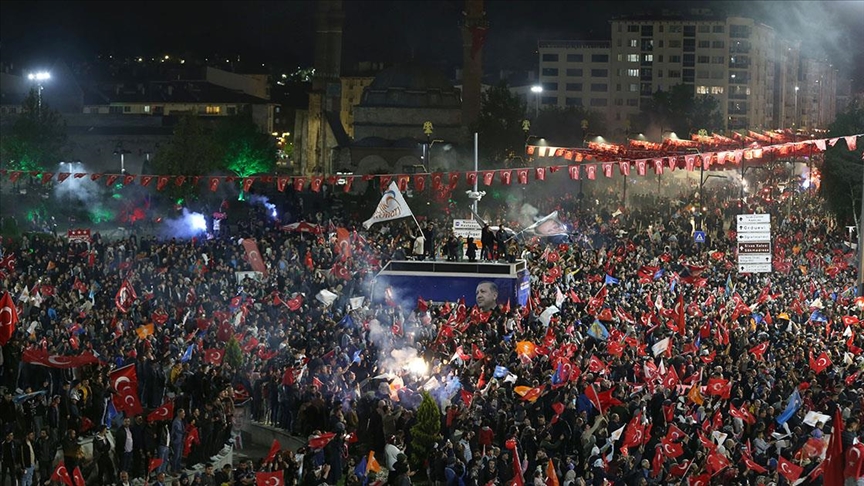 Cumhurbaşkanı Erdoğan'ın seçim zaferi kutlanıyor