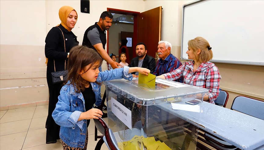 Türkiye, Cumhurbaşkanı Seçimi ikinci tur oylaması için sandık başında