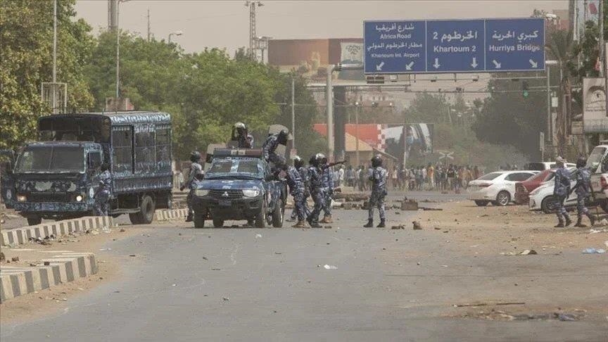 На западе Судана продолжаются ожесточенные столкновения между армией и военизированными Силами быстрого реагирования