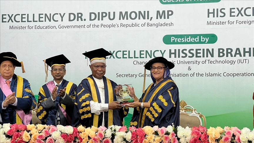 Bangladeshi premier calls for investment in science, tech to regain lost Muslim heritage