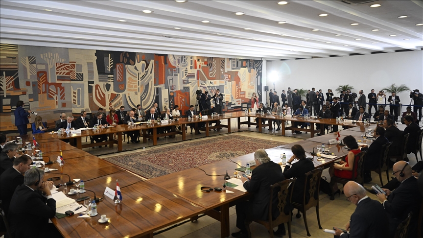 Líderes de América del Sur acuerdan formar grupo a nivel de cancilleres para la integración regional