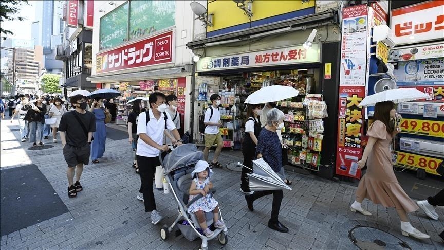 Japan's industrial output unexpectedly drops in April