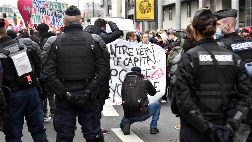 French left-wing coalition stages protest against amendment in pension bill