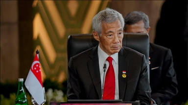 Singapore’s premier again tests positive for COVID-19