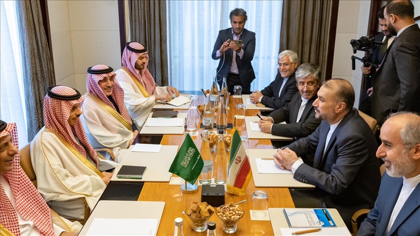 السعودية وإيران تتطلعان لـ"مزيد من الآفاق الإيجابية للعلاقات"