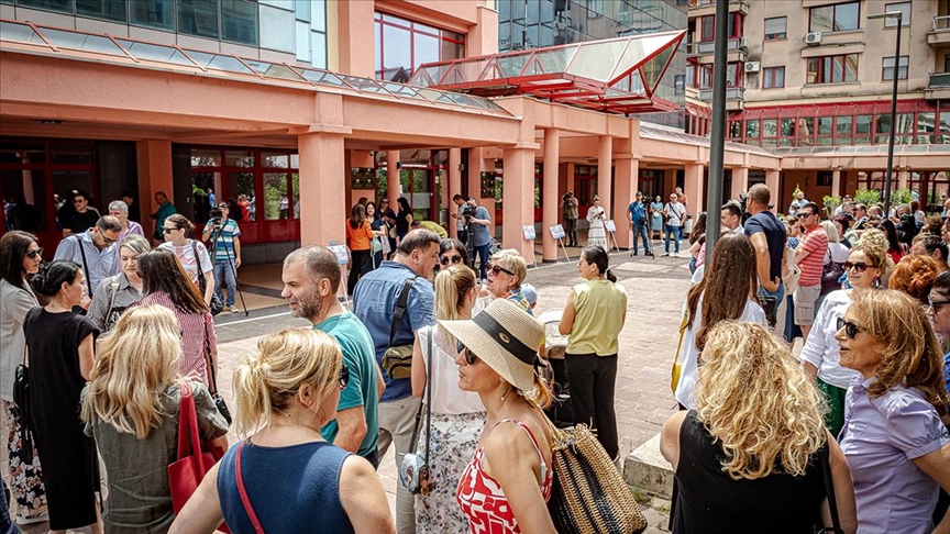 U Podgorici održan protest Sindikata izabranih doktora: Najavljuju okupljanje ispred Vlade ukoliko nadležni ne reaguju