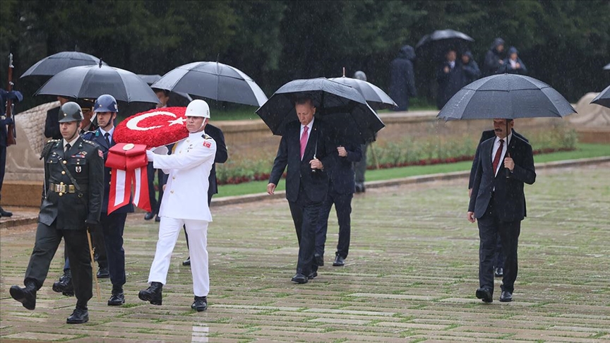 Türkiye Yüzyılı vizyonumuzu hayata geçirmek için canla, başla çalışmayı sürdüreceğiz
