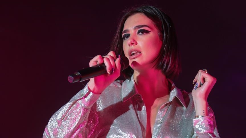 Dua Lipa kritikuje stav britanskih zvaničnika o migrantima