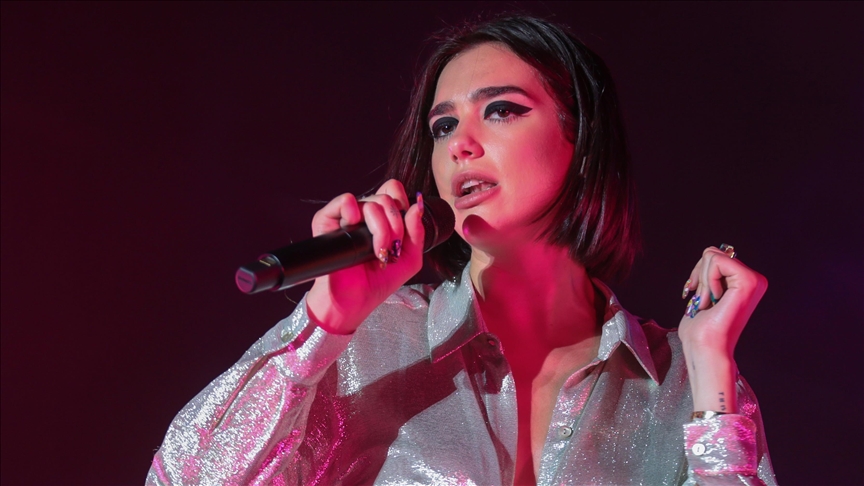 Famous singer Dua Lipa slams UK officials' 'small-minded' stance on ...