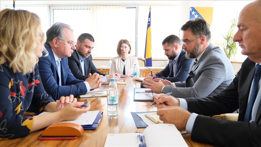 BiH: Košarac i Nikšić razgovarali o problematici izgradnje spornog odlagališta na Trgovskoj gori