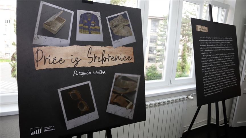 BiH: Otvorena putujuća izložba „Priče iz Srebrenice“
