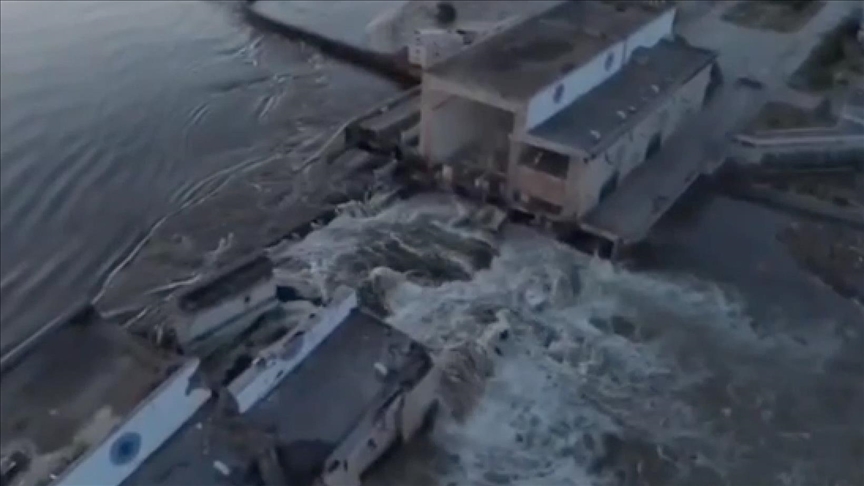 El portavoz del Kremlin acusa a Kiev de haber destruido la presa de Kajovka