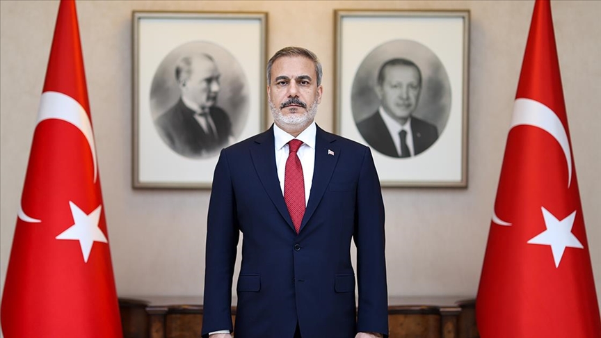 Japonya Dışişleri Bakanı Hayaşi, Fidan'ı tebrik etti Japonya Dışişleri Bakanı Hayaşi, Fidan'ı tebrik etti