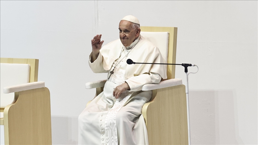 Pope Francis to undergo intestinal surgery Wednesday afternoon
