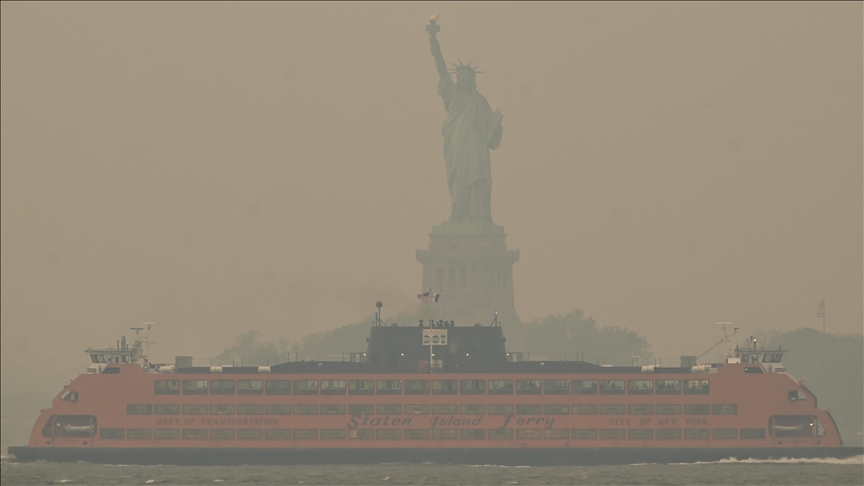 Smoke from wildfires in Canada impacts New York City's air quality