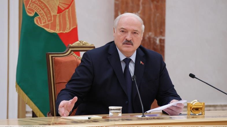 Лукашенко: важно остановить конфликт в Украине, а не искать его причины