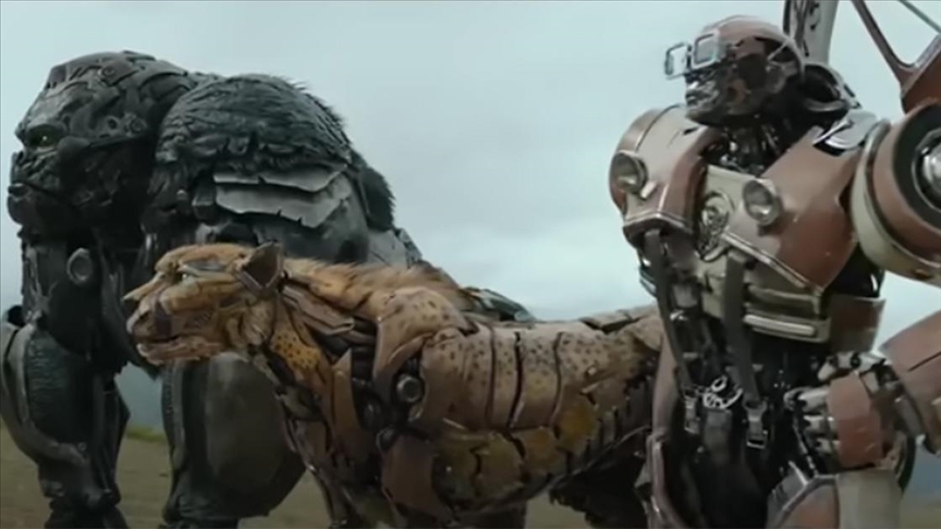 Bilim-kurgu meraklılarının ilgisini çekmeye aday "Transformers: Canavarların Yükselişi" vizyona giriyor