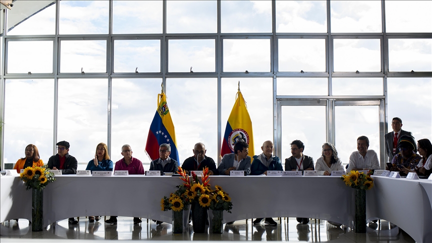 Colombia, ELN guerrilla group postpone signing of bilateral ceasefire