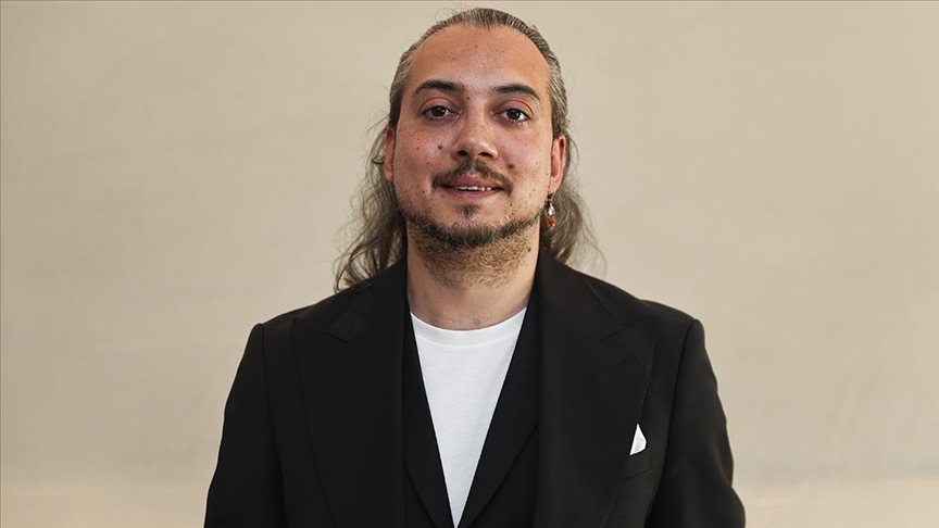 Dolapdere Big Gang'in kurucusu Süngü: Türk müziği enstrümanlarını dünyaya sevdiriyoruz