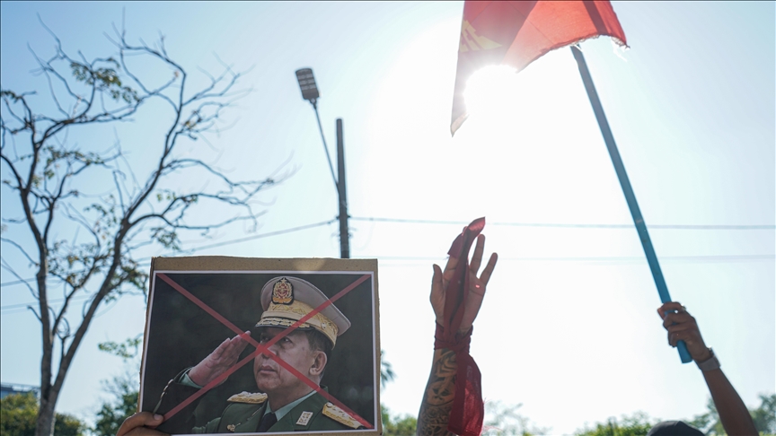 Malaysian, Indonesian leaders call on Myanmar junta to implement peace plan Malaysian, Indonesian leaders call on Myanmar junta to implement peace plan