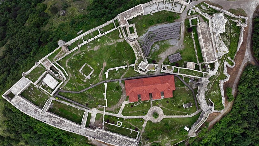 Osmanlı'nın Prizren'deki ecdat yadigarı eserleri Balkan tarihine ışık tutuyor