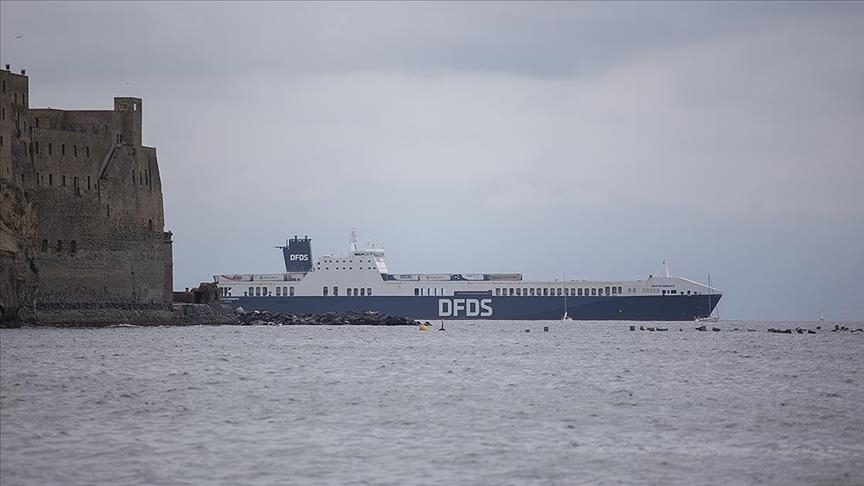 Turkish ship heads to destination in France after attempted hijack