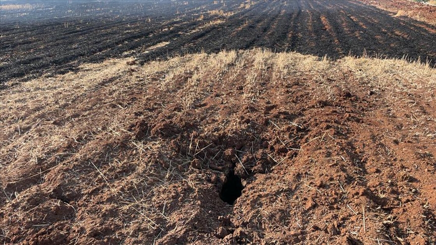 Terör örgütü YPG/PKK mensuplarınca atılan roketler Kilis'te sınır bölgesine düştü