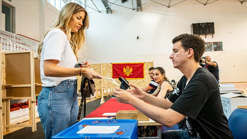 В Черногории проходит голосование на парламентских выборах