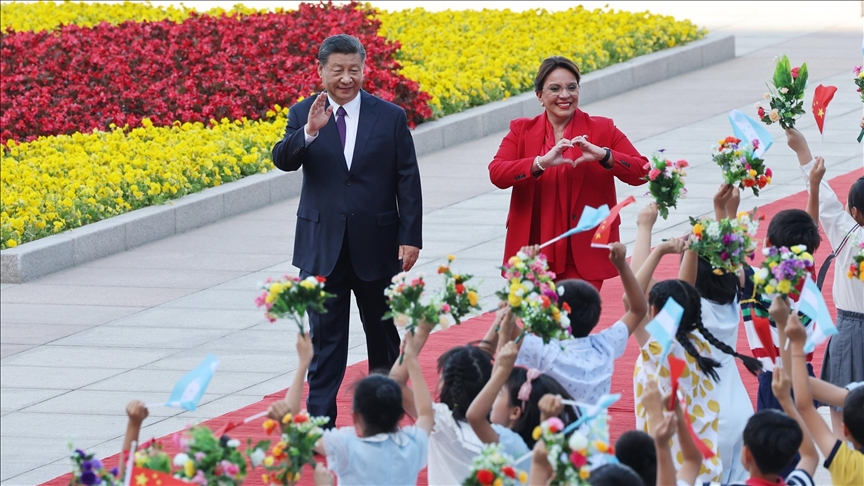 China, Honduras sign 17 documents in 1st presidential-level talks