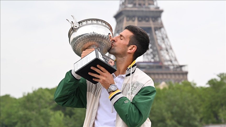 Francuska: Đoković u Parizu pozirao sa trofejom