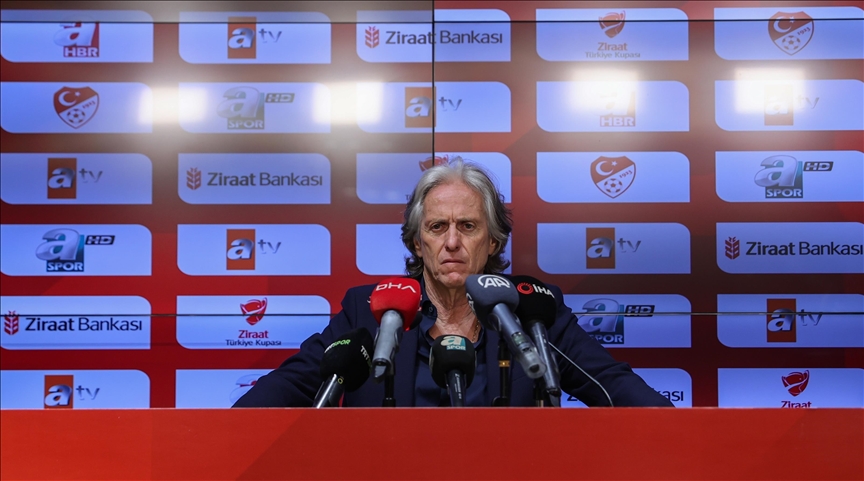 Fenerbahce head coach Jorge Jesus leaves club after Turkish Cup victory