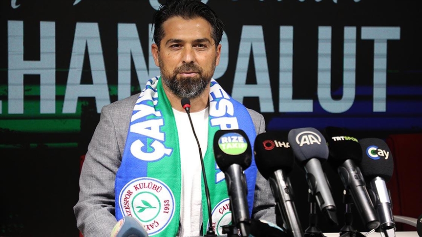Çaykur Rizespor'da teknik direktör İlhan Palut'la 1 yıllık sözleşme imzalandı