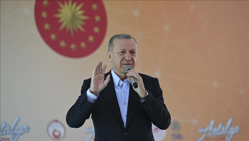 Erdogan promete introducir una nueva constitución "civil" para Türkiye