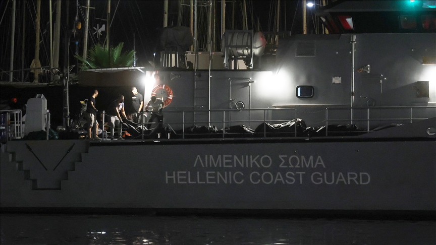 The survivors were sent to the Greek Coast Guard’s ‘direct
