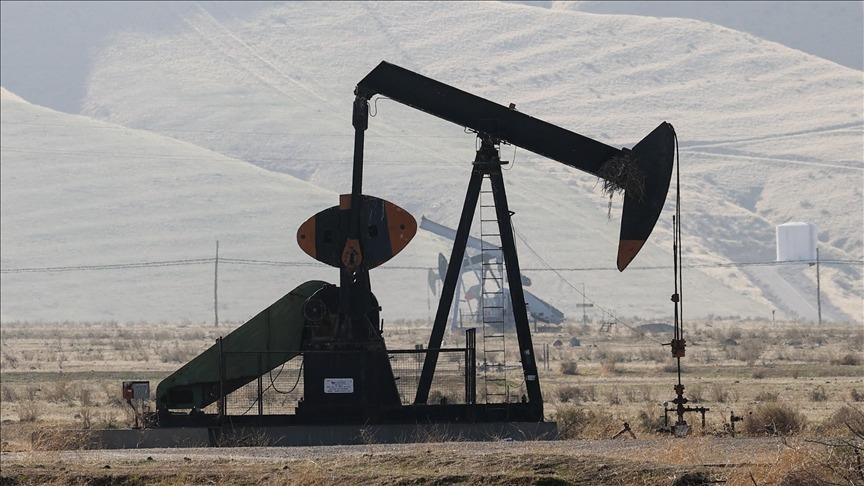 Oil prices rise on hopes of rising demand