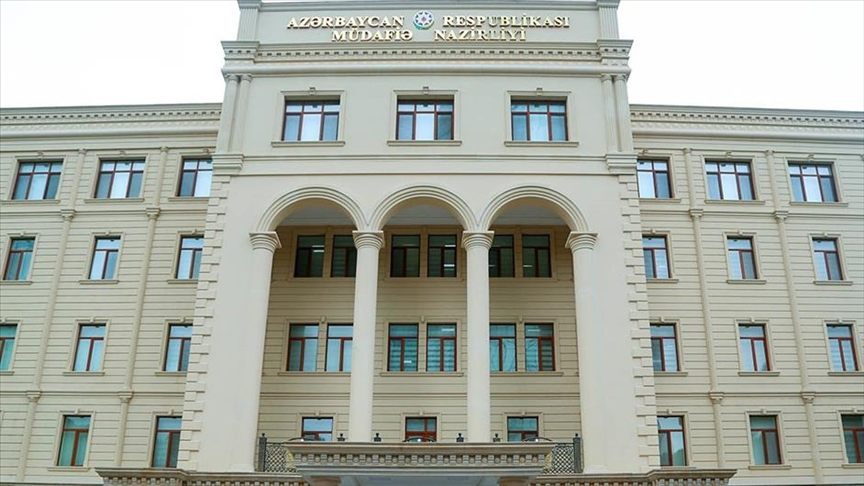 В Баку сообщили об армянских обстрелах трех районов Азербайджана