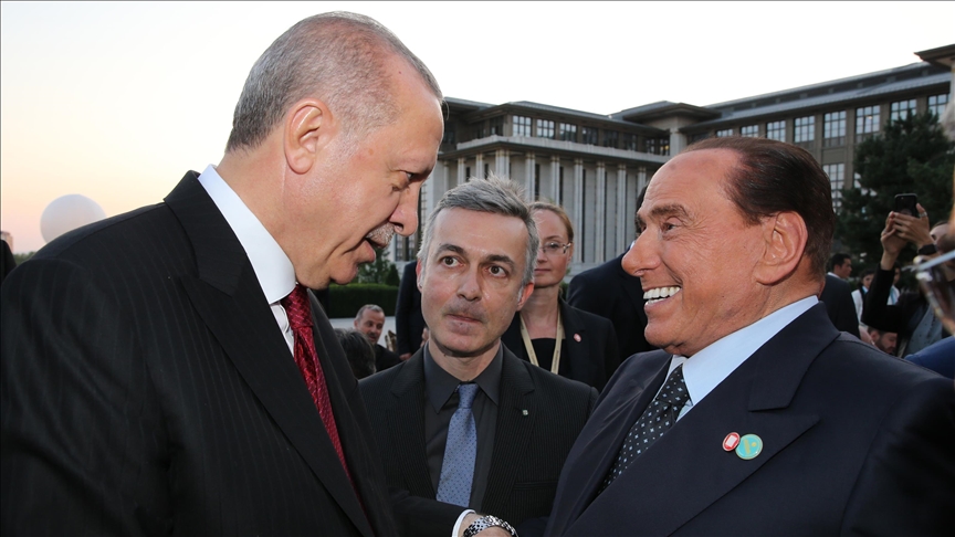 Recep Tayyip Erdogan odao počast preminulom Silviju Berlusconiju