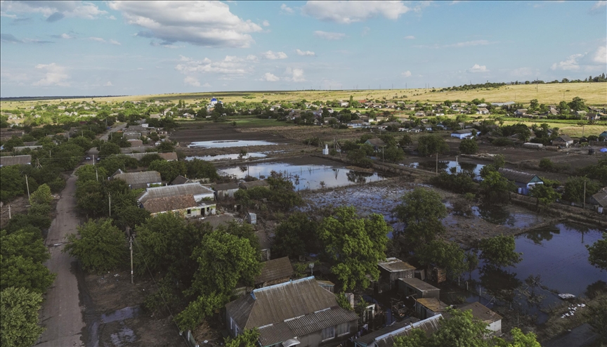 ساکنان واسیلیفکای اوکراین: همه زندگی‌مان زیر آب ماند همه جا پر از ماهی‌های مرده است