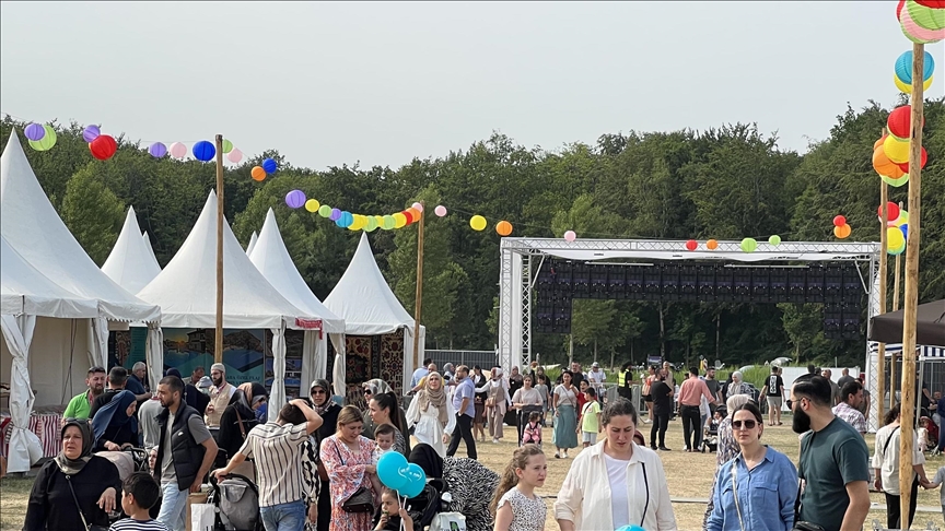 Scores attend Anatolia Festival in Amsterdam Scores attend Anatolia Festival in Amsterdam