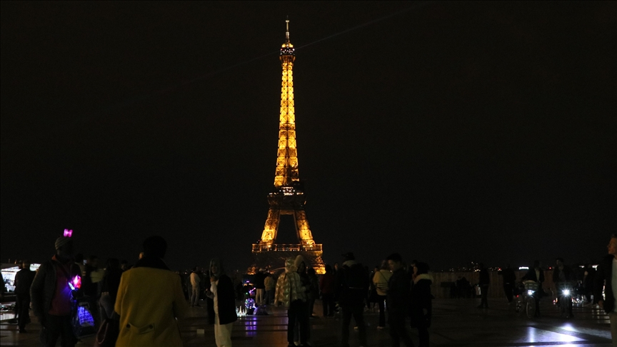 Lightning struck the Eiffel Tower, which hit Paris