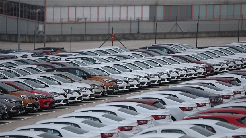 Sıfır kilometre araçları "vaat sözleşmesiyle" satan stokçulara karşı "dikkatli olun" uyarısı