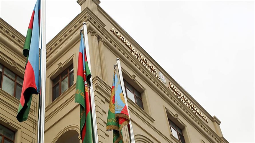 В Баку сообщили об очередных обстрелах территорий с армянской стороны