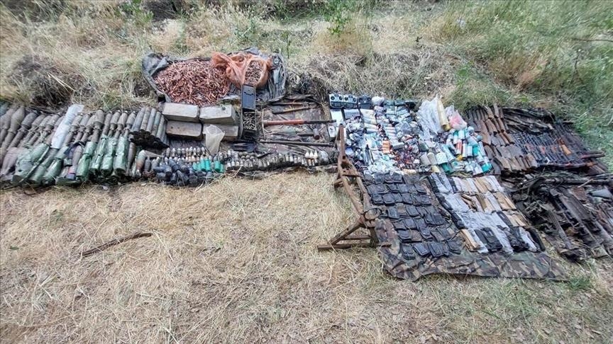 Hêzên ewlehiyê li bakurê Iraqê ketin şikeft, kozik û stargehên ku terorîst tê da diman