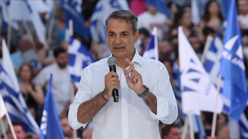 Conservative New Democracy party led by Mitsotakis wins landslide victory in Greek elections