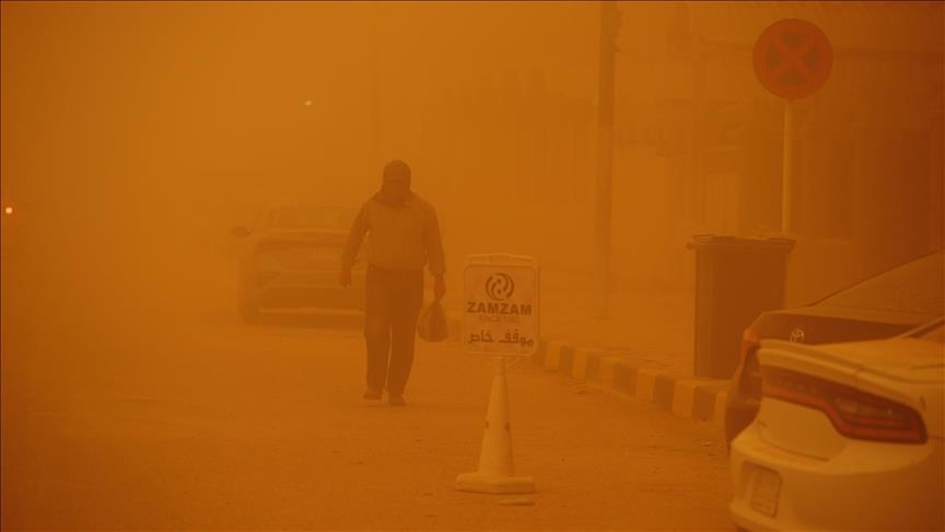 Tempête de sable en Iran : 330 personnes hospitalisées 