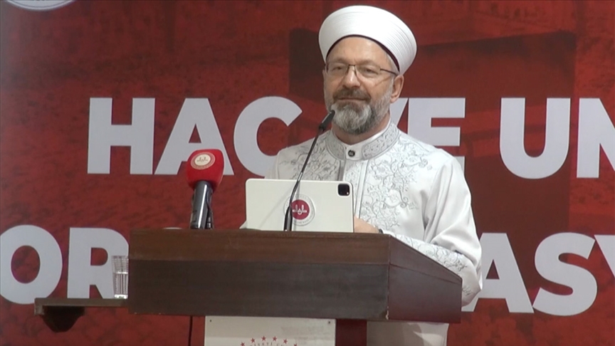 Diyanet İşleri Başkanı Erbaş: Hac ibadeti, mümin kişiye kötülük adına ne varsa hayatından çıkarma fırsatı vermektedir