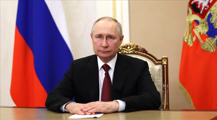 Путин продлил до конца года запрет на продажу нефти и нефтепродуктов из РФ по потолку цен