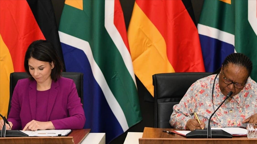 Deutschland und Südafrika diskutieren über Frieden und Sicherheit