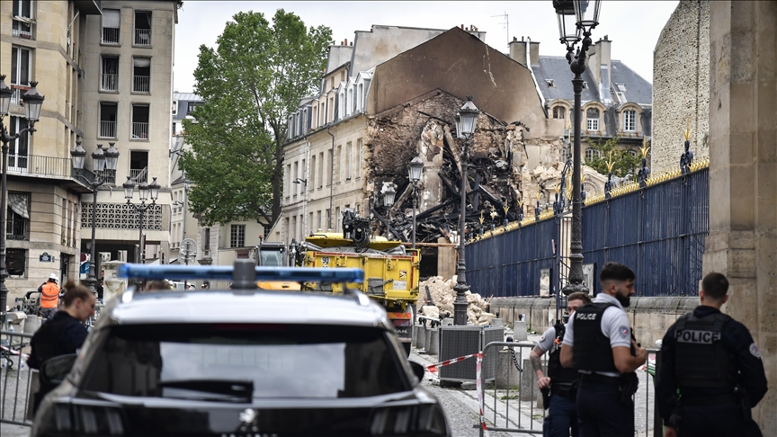 Explosion à Paris : un corps retrouvé sous les décombres après six jours de recherches